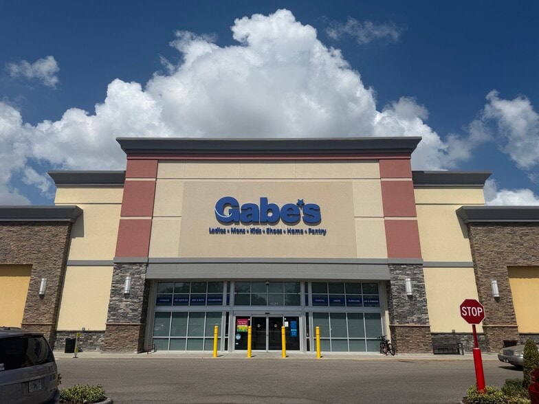 Primary Photo Of 1111 Missouri Ave N, Largo Unknown For Lease