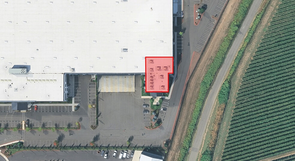 More Photos Of 3204 NW 38th Cir, Vancouver Distribution For Lease