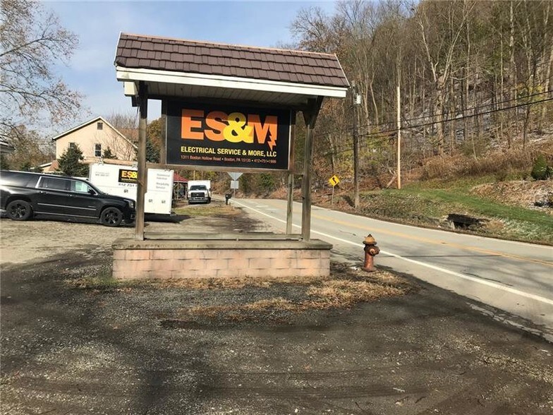 More Photos Of 1311 Boston Hollow Rd, McKeesport Storefront Retail Office For Lease