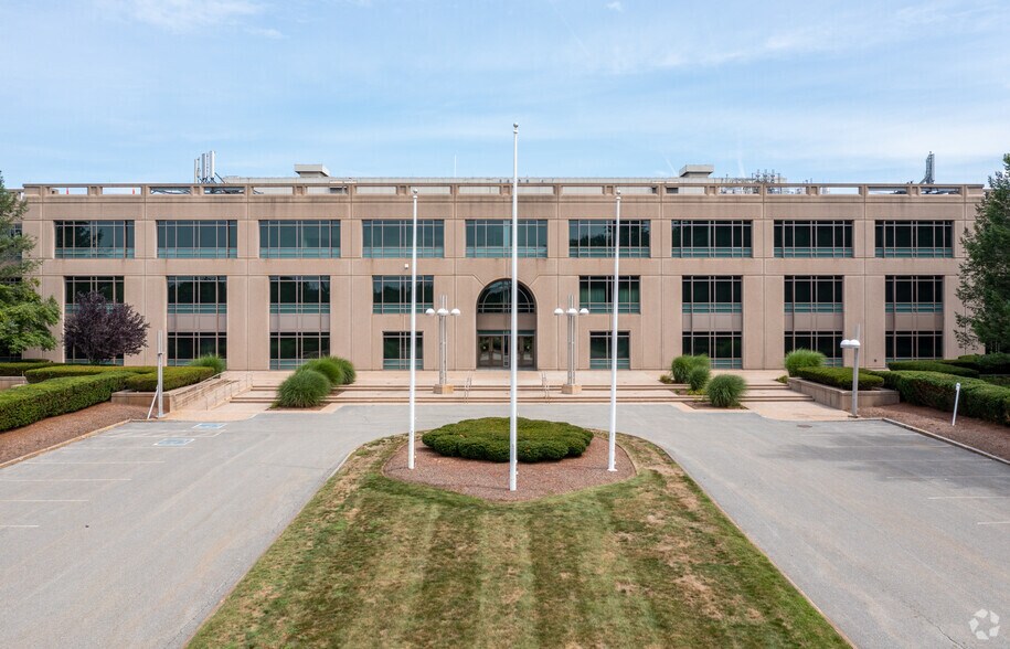 More Photos Of 50 Technology Dr, Westminster Office For Sale