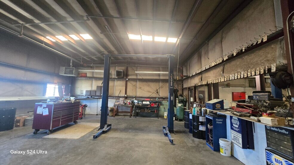 More Photos Of 8195 E Manley Dr, Prescott Valley Auto Repair For Sale