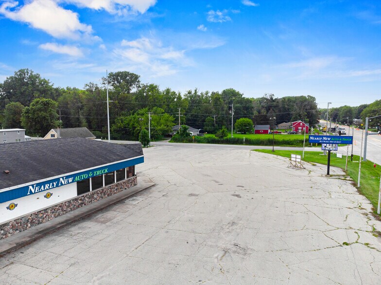 More Photos Of W7293 US Highway 10 114, Menasha Auto Dealership For Sale