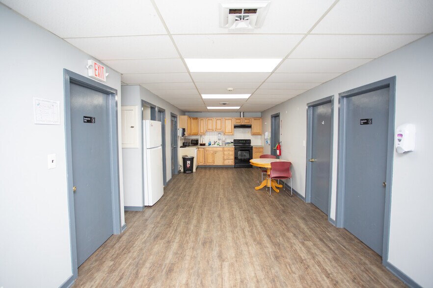 More Photos Of 19-21 E Centre St, Woodbury Freestanding For Sale