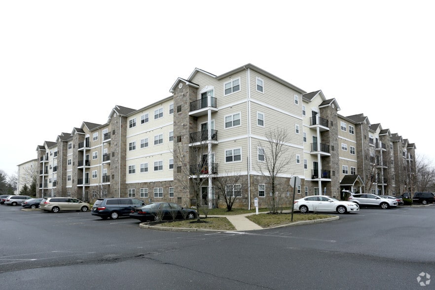 More Photos Of 415-419 Cedar Bridge Ave, Lakewood Apartments For Lease