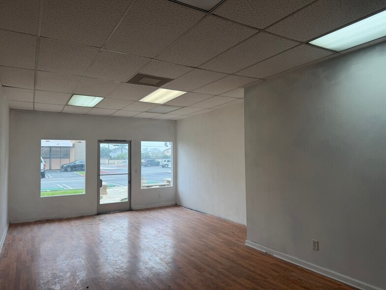 More Photos Of 5058-5966 Warner Ave, Huntington Beach Unknown For Lease