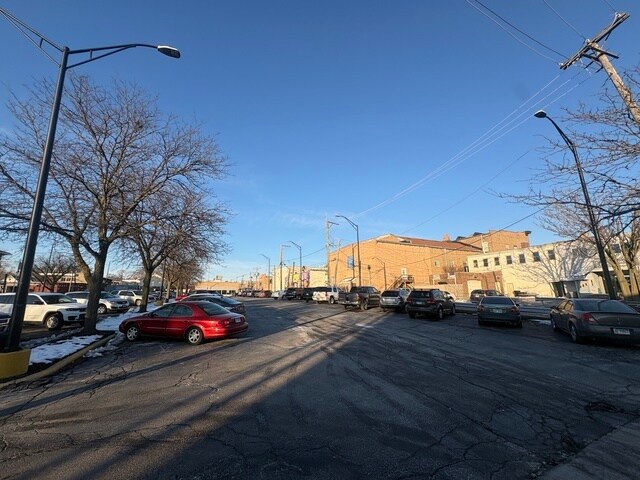 More Photos Of 13102 S Western Ave, Blue Island Apartments For Lease