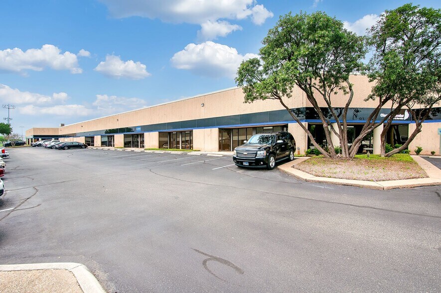 More Photos Of 12005-12095 Starcrest Dr, San Antonio Unknown For Lease