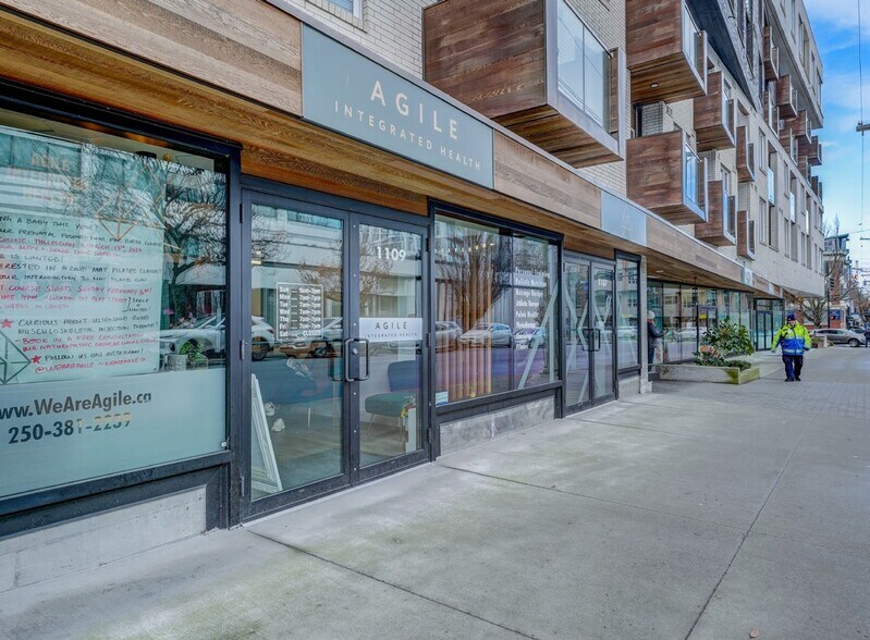 More Photos Of 1101-1109 Fort St, Victoria Apartments For Lease