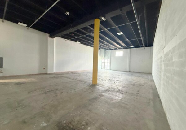 More Photos Of 2300-2340 W 8th Ave, Hialeah Radio TVTransmission Facilities For Lease