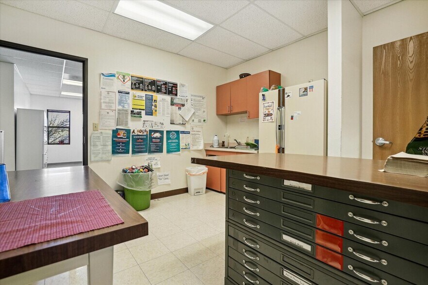 More Photos Of 628 W 5th St, Cortez Office For Sale