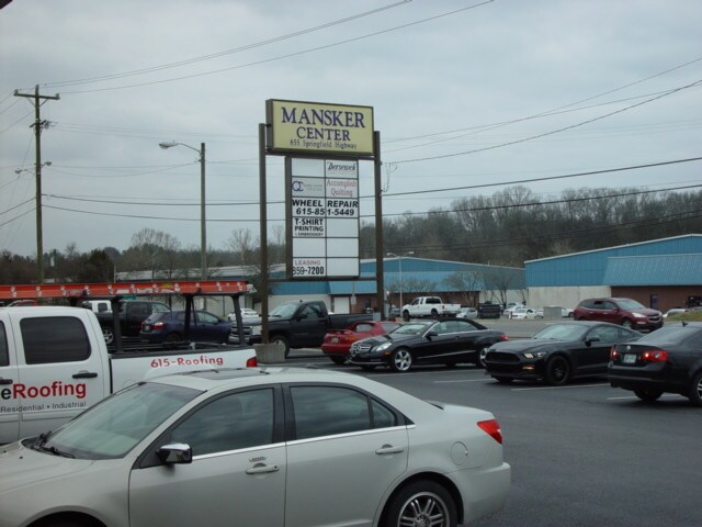 More Photos Of 855 Springfield Hwy, Goodlettsville Showroom For Lease