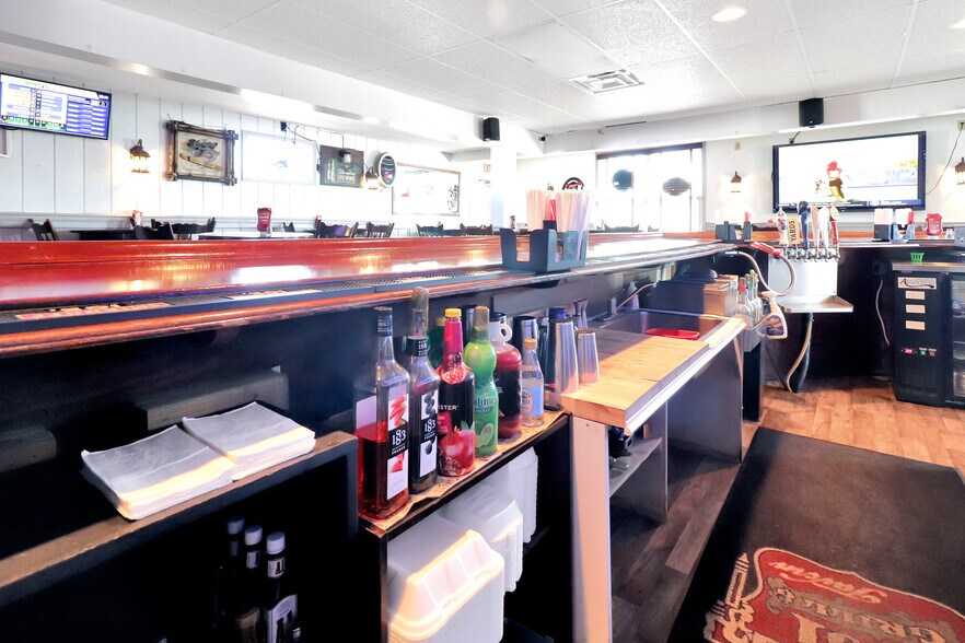 More Photos Of 7646 Lancaster Ave, Myerstown Restaurant For Sale