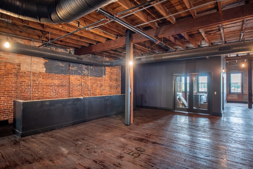 More Photos Of 225 Mason Ave, Cape Charles Storefront For Sale