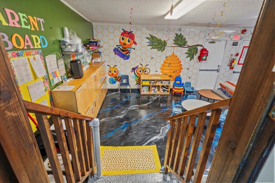 More Photos Of 1718 S Beltline Blvd, Columbia Daycare Center For Sale