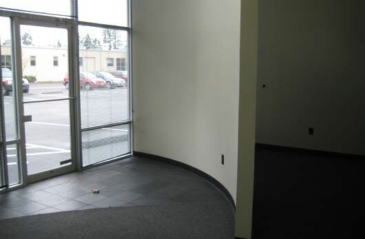 More Photos Of 1300 NE 48th Ave, Hillsboro Flex For Sale