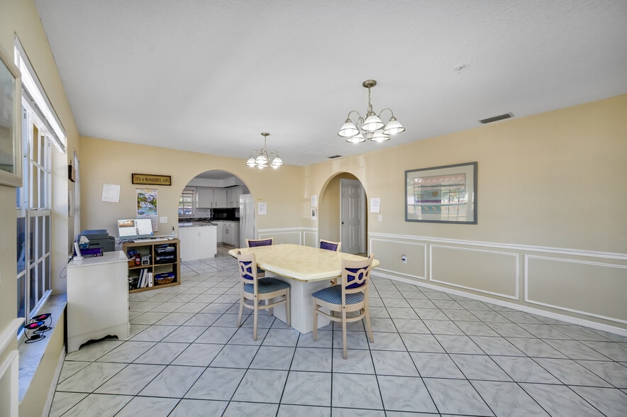 More Photos Of 2820 Pan American Blvd, North Port Assisted Living For Sale