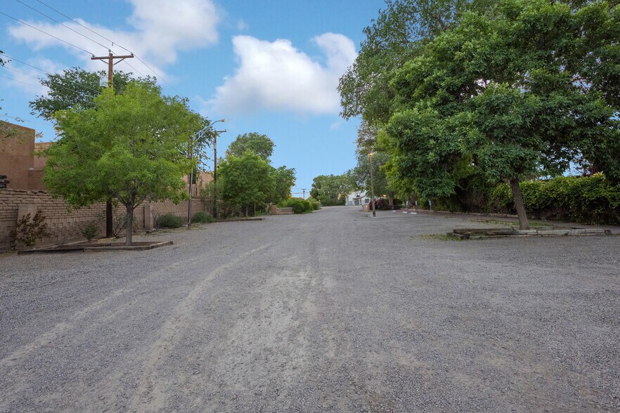More Photos Of 8032 4th St NW, Albuquerque Restaurant For Sale