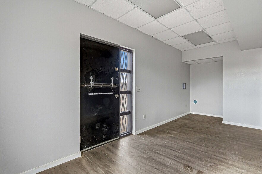 More Photos Of 201 Vinton Rd, Anthony Freestanding For Lease