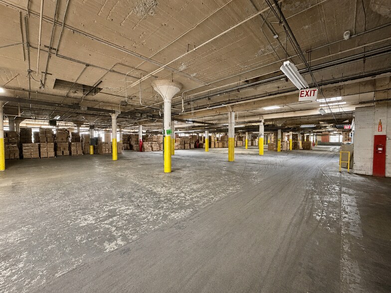 More Photos Of 620 Spring St, North Dighton Warehouse For Lease