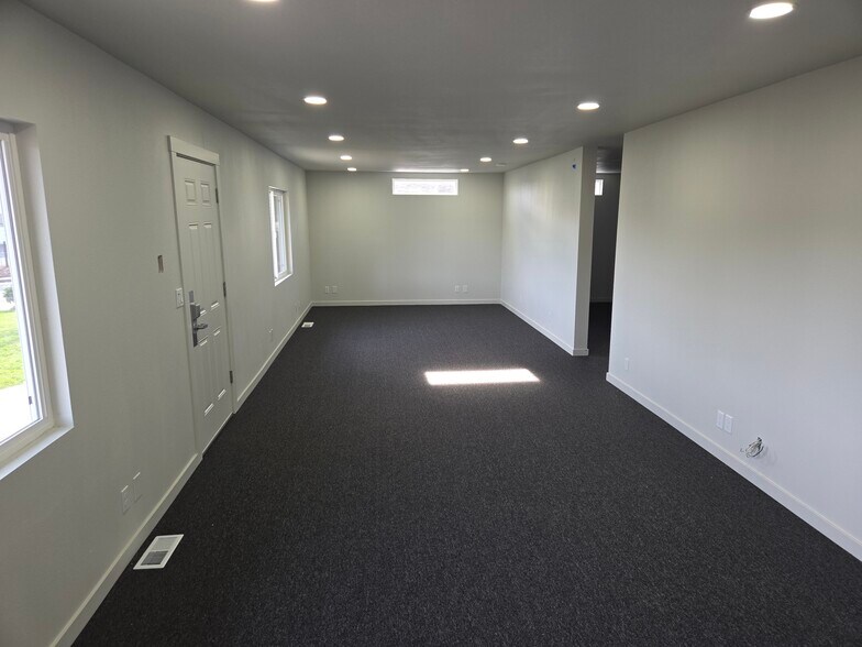 More Photos Of 15455 SE 94th Ave, Happy Valley Office For Lease