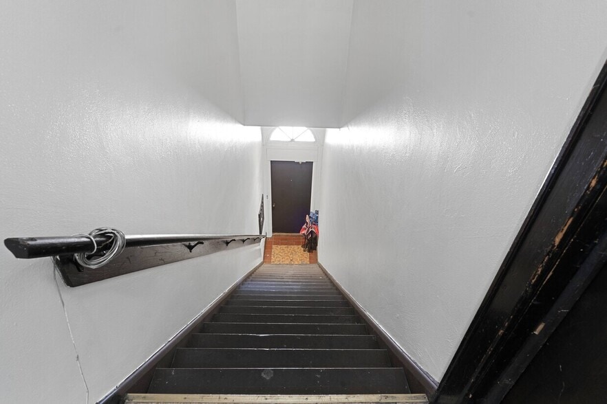 More Photos Of 3501 Upton Ave, Toledo Apartments For Sale