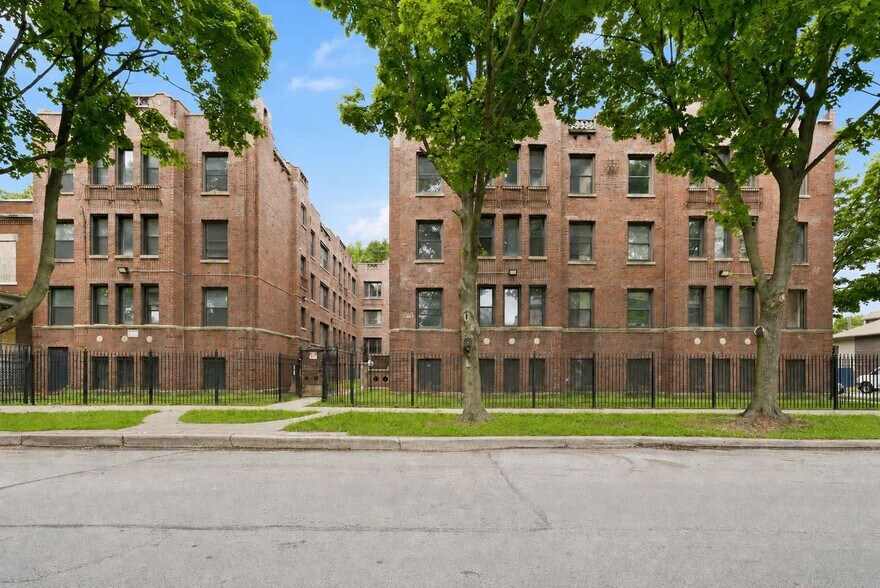 Primary Photo Of 6802-6808 S Prairie Ave, Chicago Apartments For Sale
