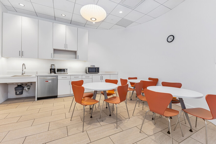 More Photos Of , New York Office For Sale