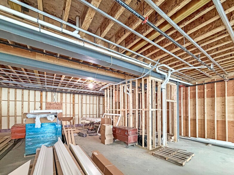 More Photos Of 3 Newburyport Tpke, Newbury Apartments For Lease
