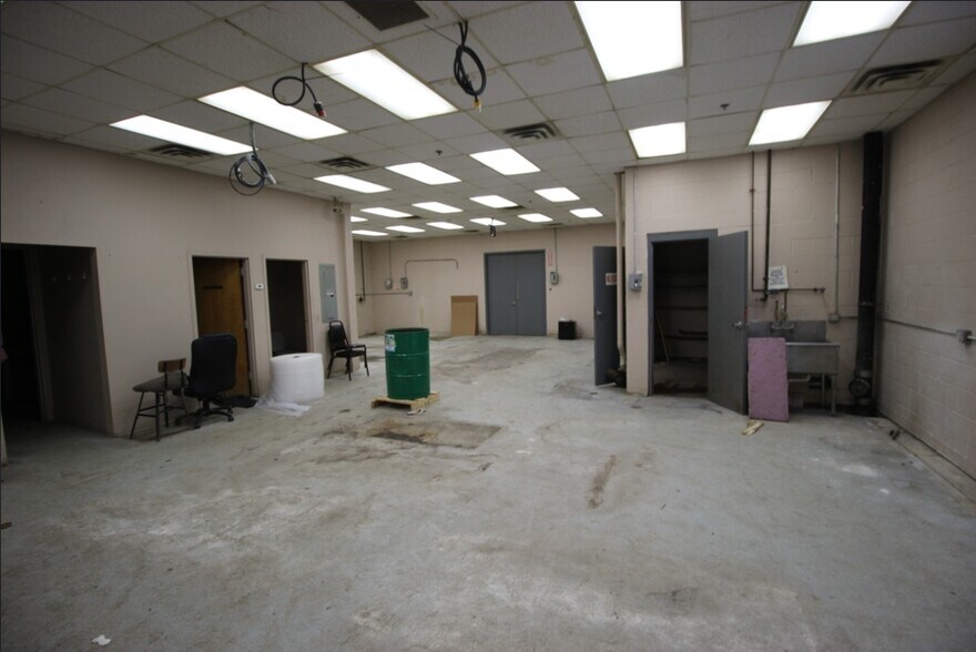 More Photos Of 235-257 Ormond St, Rochester Manufacturing For Sale