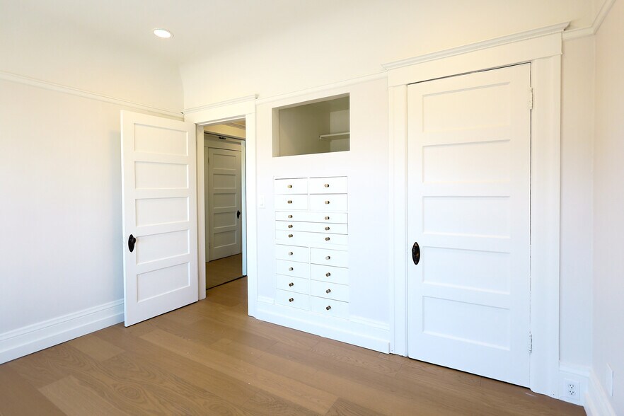 More Photos Of 2035-2037 Ashby Ave, Berkeley Storefront Retail Residential For Sale