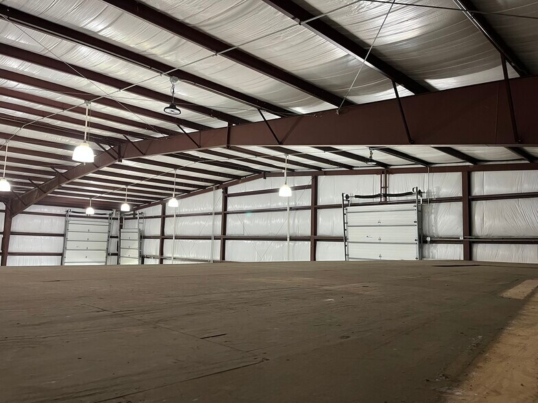More Photos Of 2400 W Herman St, Pensacola Warehouse For Sale