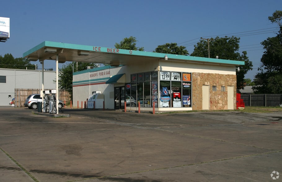 More Photos Of 3901 NW 10th St, Oklahoma City Convenience Store For Sale