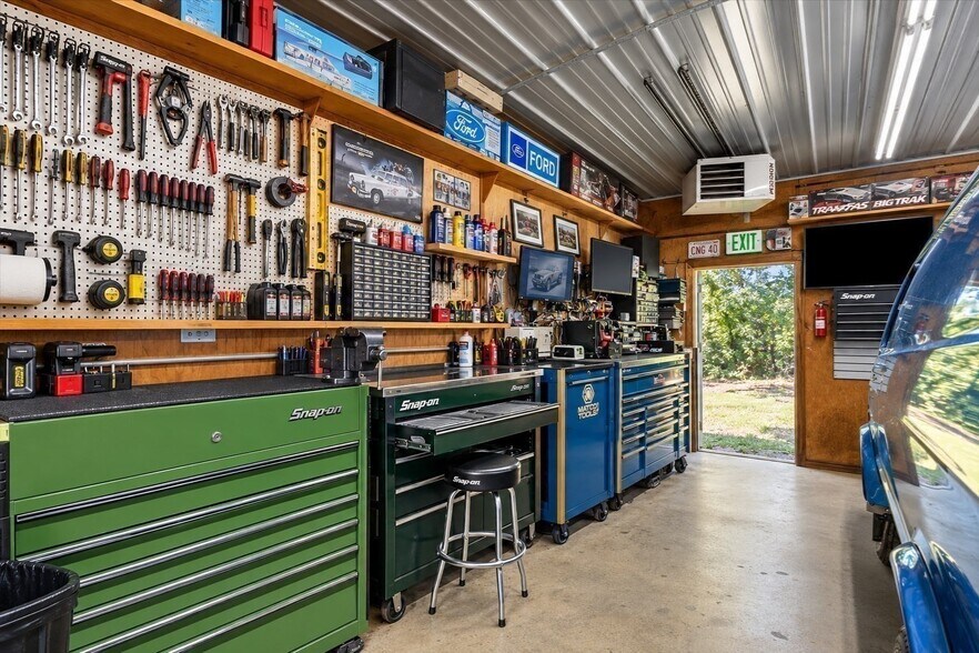 More Photos Of 57 Elm St, Salisbury Industrial For Sale