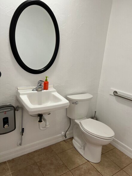 More Photos Of 3512 del prado Blvd S, Cape Coral Unknown For Lease