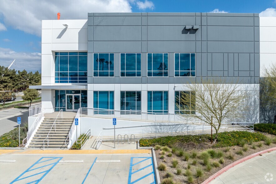 More Photos Of 1445 S Tippecanoe Ave, San Bernardino Distribution For Lease