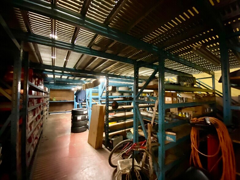 More Photos Of 973 Genesee St, Rochester Auto Repair For Sale