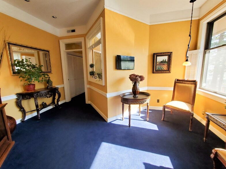 More Photos Of 565 Brunswick Rd, Grass Valley Office For Sale