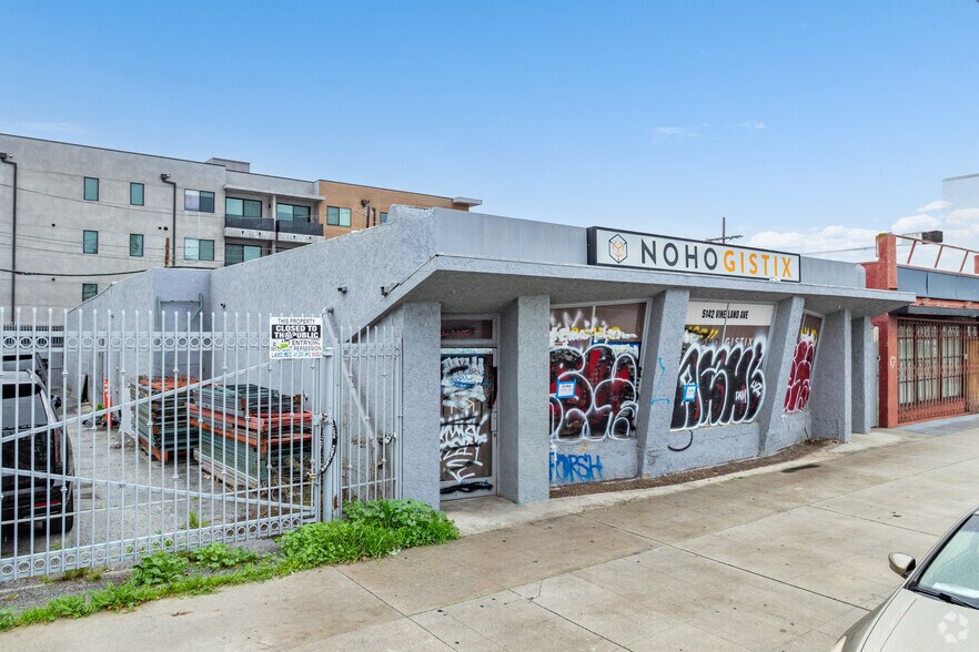 Primary Photo Of 5142 Vineland Ave, North Hollywood Freestanding For Sale