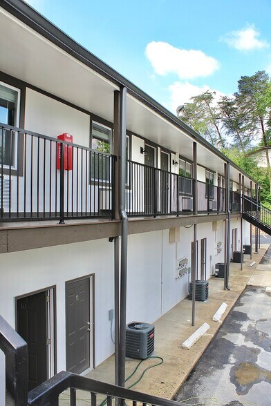 More Photos Of 5519 Highway 153, Hixson Storefront Retail Office For Sale