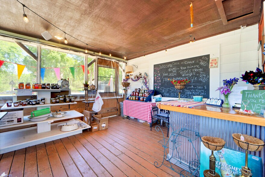 More Photos Of E6659 Wolf River Dr, Fremont General Retail For Sale