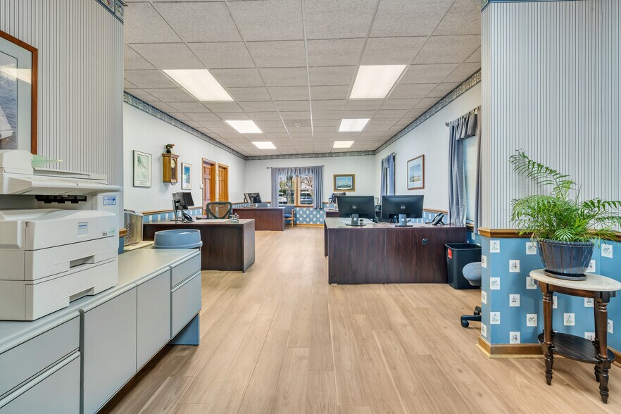 More Photos Of 800 The Plaza, Sea Girt Office For Sale