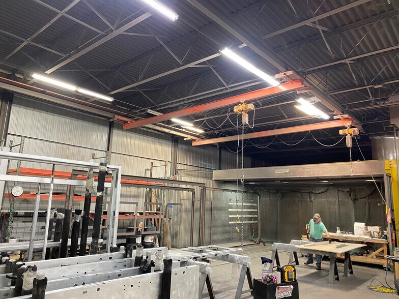 More Photos Of 31 Industrial Cir, Lancaster Industrial For Lease