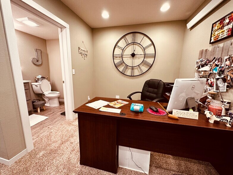 More Photos Of 107 E Main St, Bison Hotel For Sale