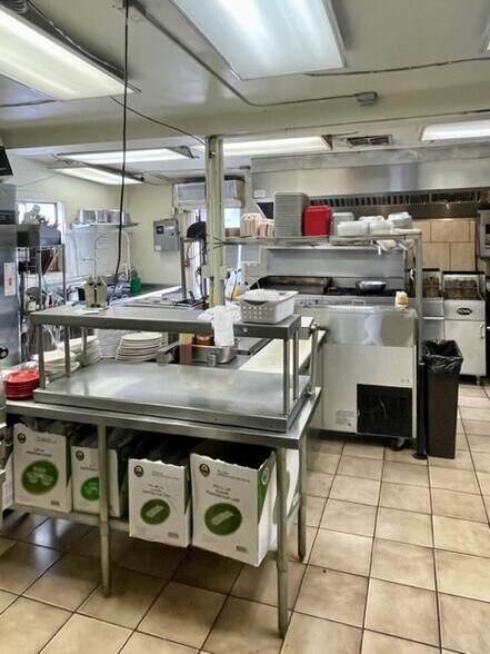 More Photos Of 5079 N AZ Highway 87, Strawberry Restaurant For Sale