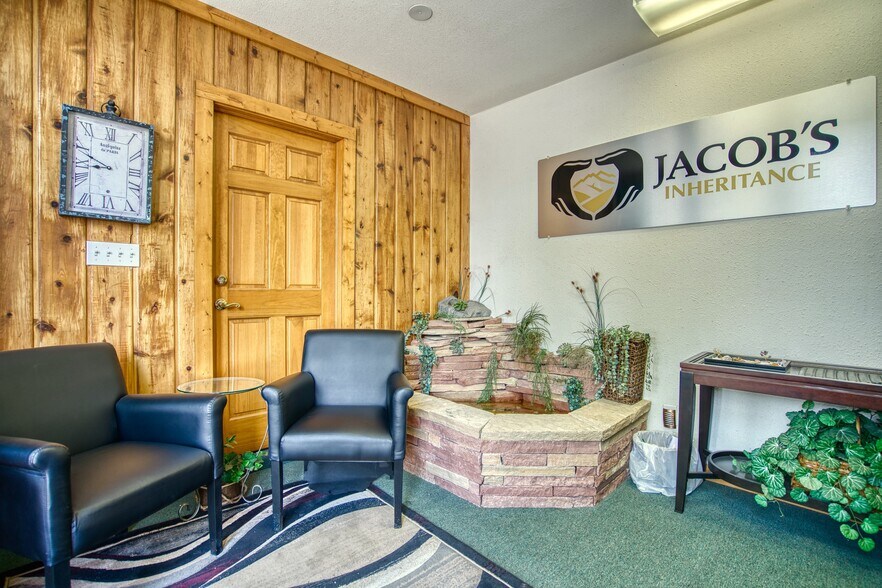 More Photos Of 422 Main st, Lyons Flex For Sale