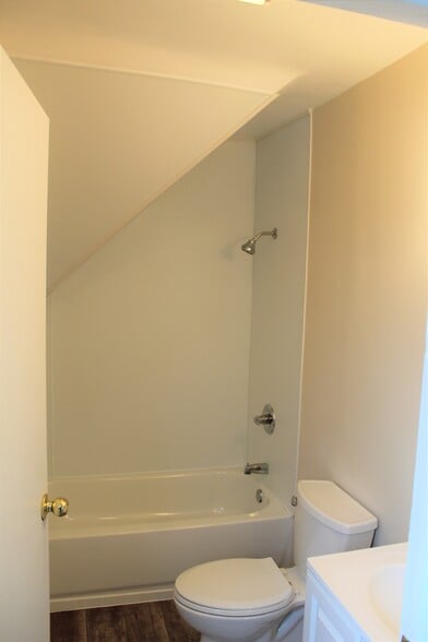 More Photos Of 801 S Mill St, Clio Apartments For Sale
