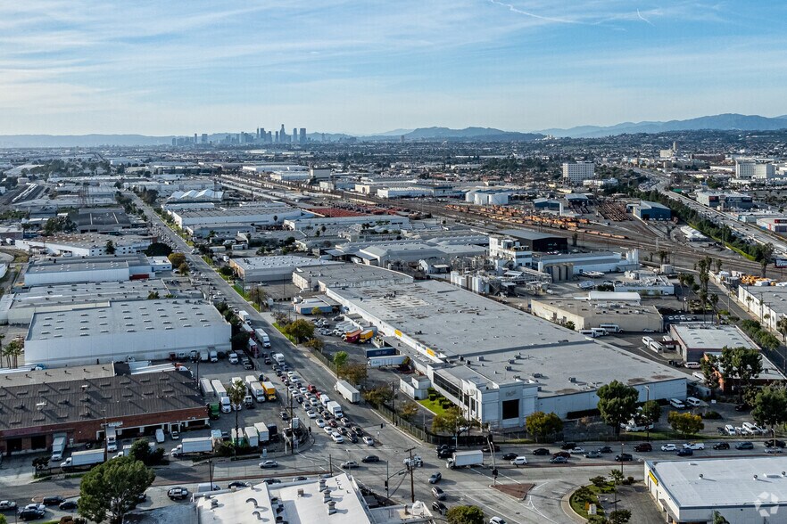 More Photos Of 3217 S Garfield Ave, Commerce Manufacturing For Sale