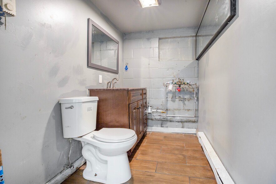 More Photos Of 15 N White St, Poughkeepsie Warehouse For Sale