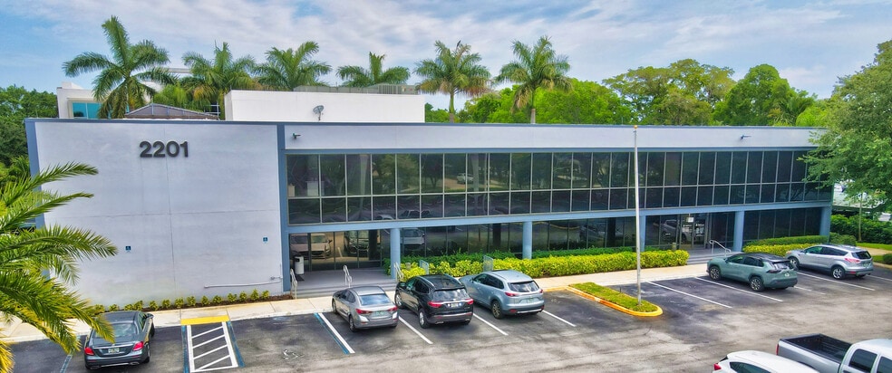 More Photos Of 2201 NW Corporate Blvd, Boca Raton Office For Lease
