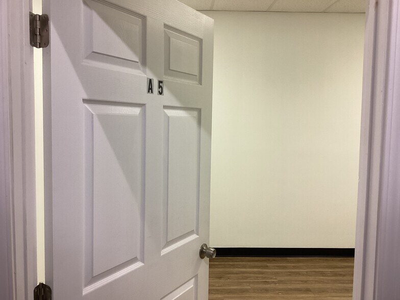 More Photos Of 3715 Argent Blvd, Ridgeland Self Storage For Lease